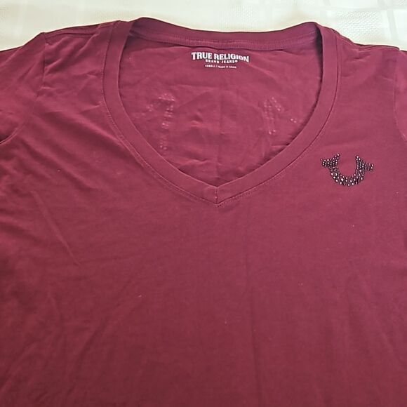 True Religion Women's Rhinestones Short Sleeves T-Shirt XS Burgundy - Picture 15 of 16